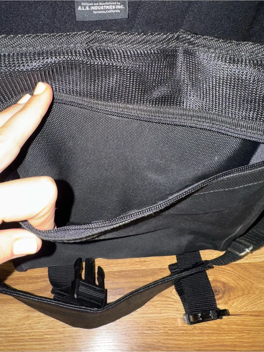 Vintage Official Sony PlayStation PS1 PS2 Messenger Bag Console Carry Case Black - Picture 5 of 9